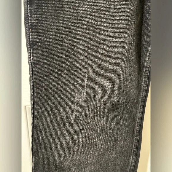 ZARA The High Waist Kick 8 Distressed Black Raw Hem Light Destroy Jean - Picture 8 of 10